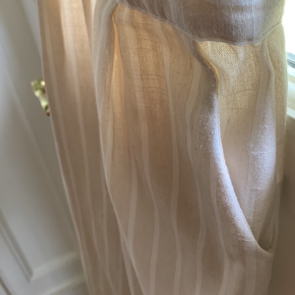 linen jumpsuit, never been worn, pockets - Picture 3 of 4